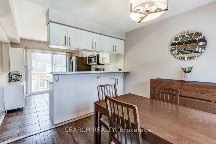 Photo 13 at 77 - 5535 Glen Erin Drive, Central Erin Mills, Mississauga