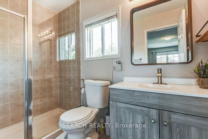 Photo 18 at 77 - 5535 Glen Erin Drive, Central Erin Mills, Mississauga