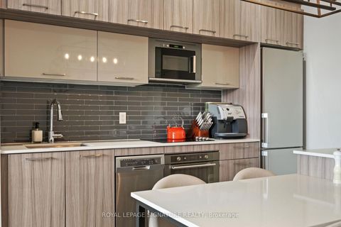 Photo 4 at 316 - 4800 Highway 7, East Woodbridge, Vaughan