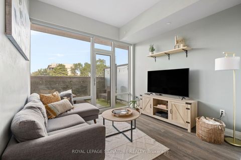 Photo 9 at 316 - 4800 Highway 7, East Woodbridge, Vaughan