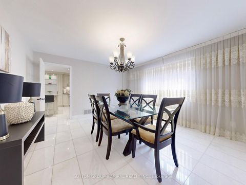 Photo 12 at 160 Marwood Place, Maple, Vaughan
