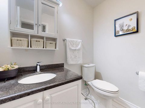 Photo 16 at 160 Marwood Place, Maple, Vaughan