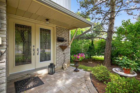 Photo 2 at 80 Poplar Crescent, Aurora Highlands, Aurora