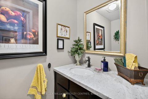 Photo 7 at 80 Poplar Crescent, Aurora Highlands, Aurora