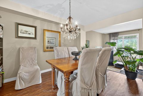 Photo 12 at 80 Poplar Crescent, Aurora Highlands, Aurora