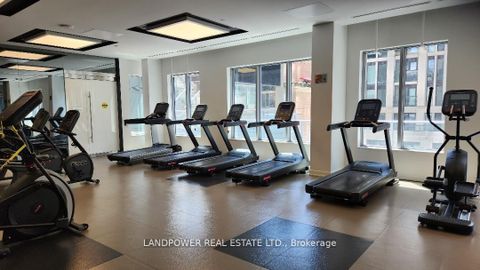 Photo 15 at 2811 - 99 Broadway Avenue, Mount Pleasant West, Toronto