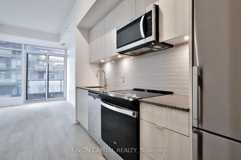 Photo 3 at 702E - 8868 Yonge Street, South Richvale, Richmond Hill