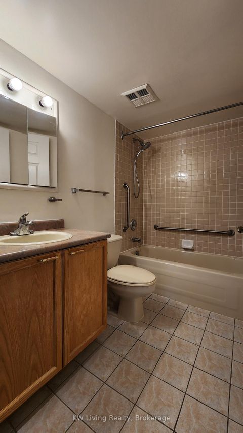 Photo 15 at 211 - 115 Bonis Avenue, Sullivan, Toronto