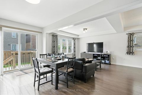 Photo 10 at 40 Hutt Crescent, Bayview Northeast, Aurora