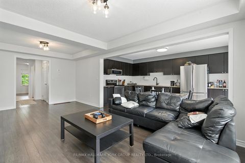 Photo 14 at 40 Hutt Crescent, Bayview Northeast, Aurora