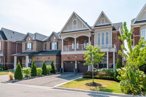 Photo 1 at 10 Alistair Crescent, Kleinburg, Vaughan