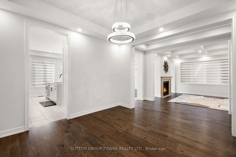 Photo 8 at 10 Alistair Crescent, Kleinburg, Vaughan