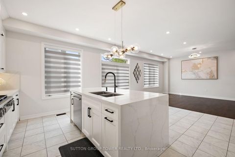 Photo 16 at 10 Alistair Crescent, Kleinburg, Vaughan