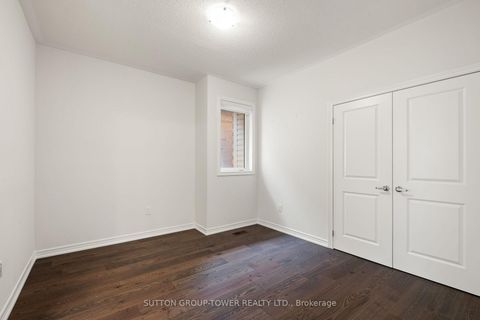 Photo 30 at 10 Alistair Crescent, Kleinburg, Vaughan