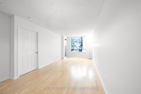 Photo 9 at 312 - 7 Bishop Avenue, Newtonbrook East, Toronto