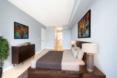 Photo 10 at 312 - 7 Bishop Avenue, Newtonbrook East, Toronto