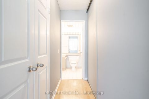 Photo 14 at 312 - 7 Bishop Avenue, Newtonbrook East, Toronto