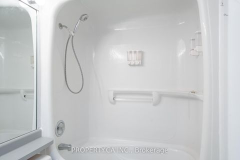 Photo 17 at 312 - 7 Bishop Avenue, Newtonbrook East, Toronto
