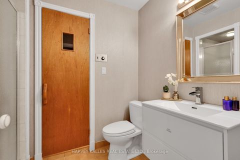 Photo 40 at 42 Grangemill Crescent, Don Mills, Toronto