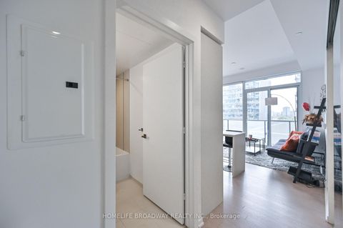 Photo 2 at 1116 - 101 Peter Street, Waterfront Communities C1, Toronto
