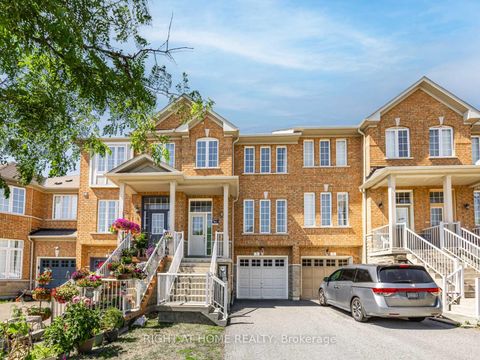 Photo 0 at 6 Martell Gate, Bayview Northeast, Aurora