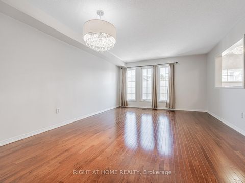 Photo 5 at 6 Martell Gate, Bayview Northeast, Aurora