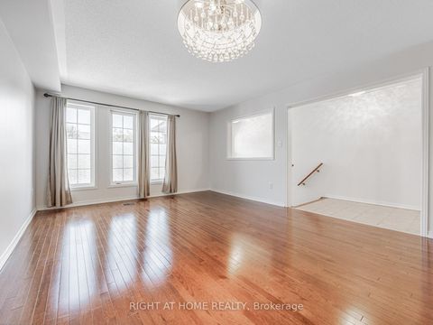 Photo 6 at 6 Martell Gate, Bayview Northeast, Aurora