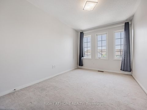 Photo 18 at 6 Martell Gate, Bayview Northeast, Aurora