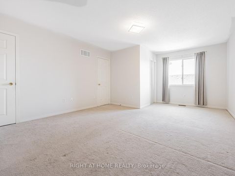 Photo 21 at 6 Martell Gate, Bayview Northeast, Aurora