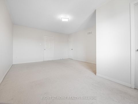 Photo 22 at 6 Martell Gate, Bayview Northeast, Aurora