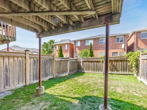 Photo 28 at 6 Martell Gate, Bayview Northeast, Aurora