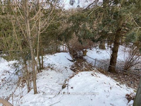 Photo 23 at 23 Westlake Crescent, Lumsden, Toronto