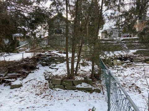 Photo 27 at 23 Westlake Crescent, Lumsden, Toronto