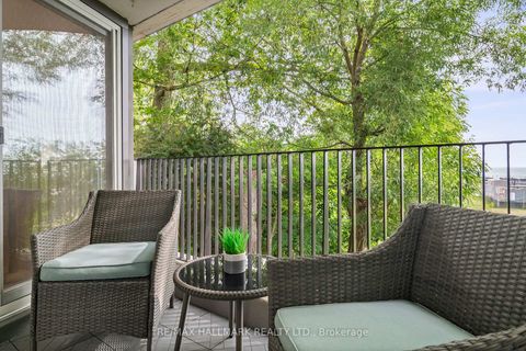 Photo 24 at 6 - 2 Nursewood Road, The Beaches, Toronto