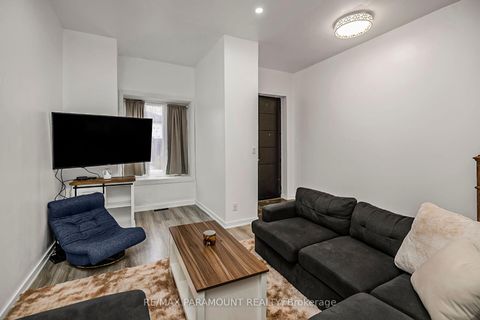 Photo 6 at 121 Mulock Avenue, Junction Area, Toronto