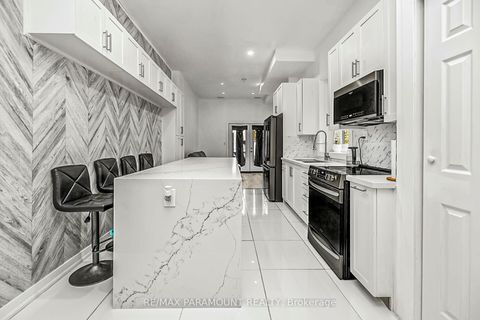 Photo 15 at 121 Mulock Avenue, Junction Area, Toronto
