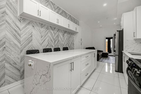 Photo 17 at 121 Mulock Avenue, Junction Area, Toronto