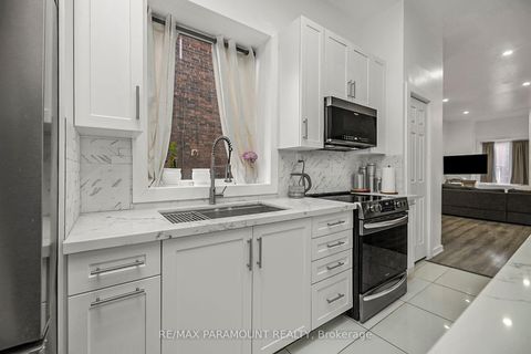 Photo 20 at 121 Mulock Avenue, Junction Area, Toronto