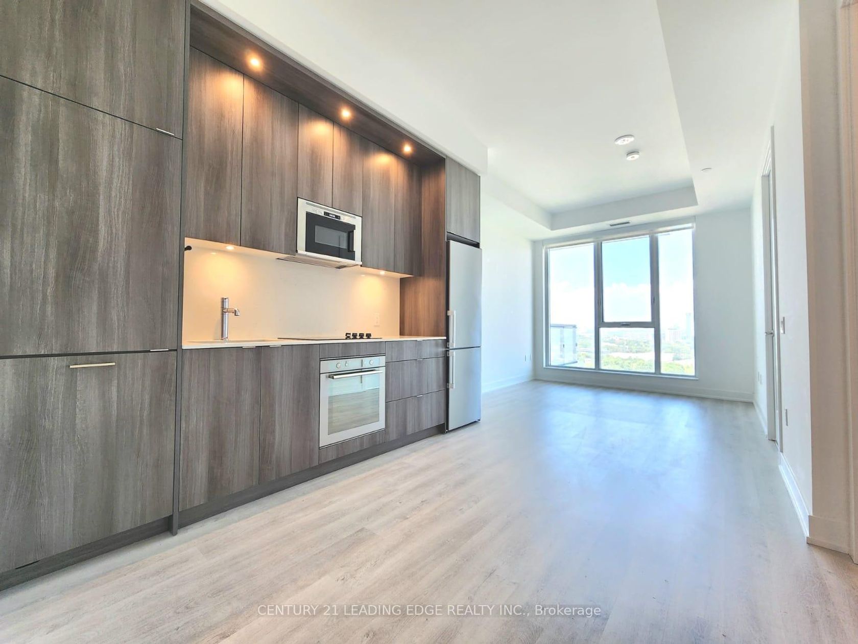 2539 - 20 Inn On The Park Drive, Don Mills, Toronto 