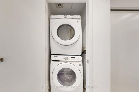 Photo 18 at 302 - 195 McCaul Street, Chinatown, Toronto
