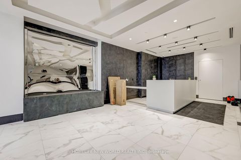 Photo 2 at 1011 - 50 Dunfield Avenue, Mount Pleasant East, Toronto