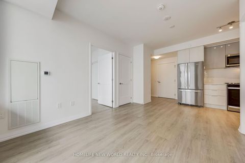 Photo 11 at 1011 - 50 Dunfield Avenue, Mount Pleasant East, Toronto