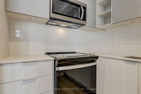 Photo 12 at 1011 - 50 Dunfield Avenue, Mount Pleasant East, Toronto