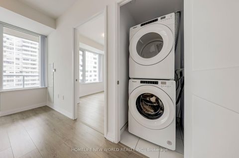 Photo 28 at 1011 - 50 Dunfield Avenue, Mount Pleasant East, Toronto