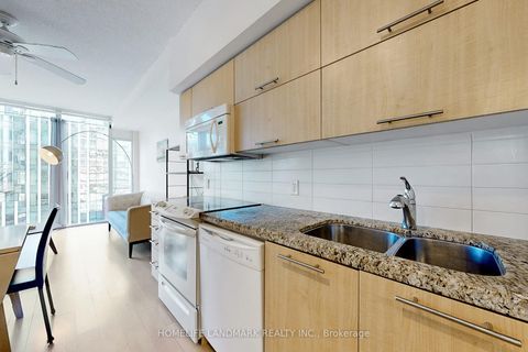 Photo 15 at 1001 - 21 Nelson Street, Waterfront Communities C1, Toronto
