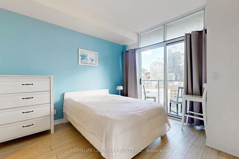 Photo 16 at 1001 - 21 Nelson Street, Waterfront Communities C1, Toronto