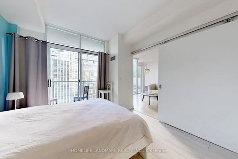 Photo 19 at 1001 - 21 Nelson Street, Waterfront Communities C1, Toronto