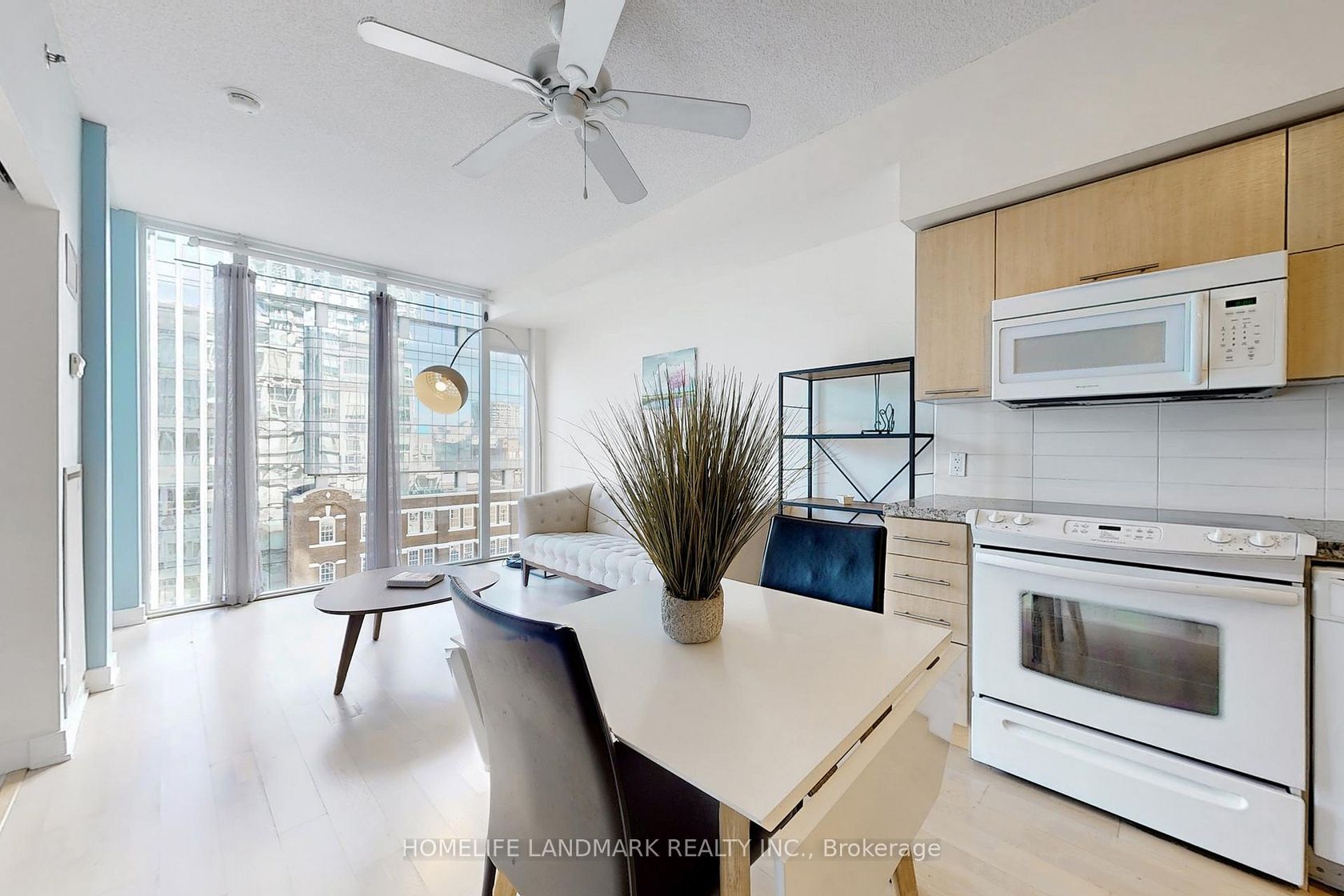 1001 - 21 Nelson Street, Waterfront Communities C1, Toronto 