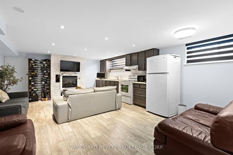 Photo 24 at 220 Belgravia Avenue, Belgravia, Toronto