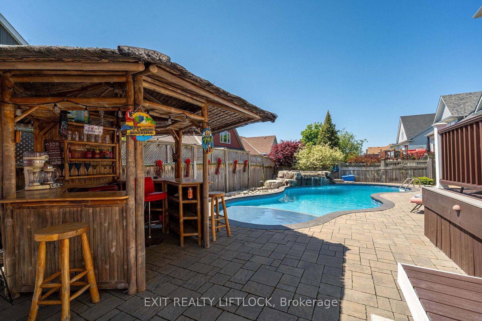 399 Lakeshore Road, Port Hope 